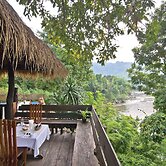 Home Phutoey River Kwai Hotspring & Nature Resort