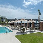 Hilton Garden Inn Charleston Waterfront/Downtown