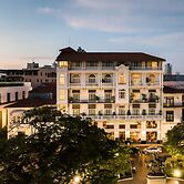 American Trade Hotel