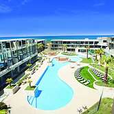 Beachfront Resort Torquay