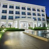 La Vie En Rose Hotel