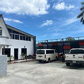 Express Inn Panama International Airport Hostel