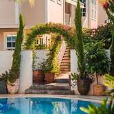 Elegance East Hotel - Boutique Class