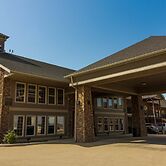 BCMInns Lac La Biche