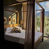 Cooking and Nature Emotional Hotel