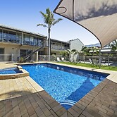 Moonlight Bay Apartments