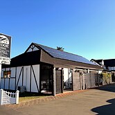 Tudor Lodge Motel