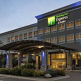 Holiday Inn Express & Suites Colorado Springs Central by IHG