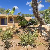 Ses Eufabietes Apartments & Restaurant