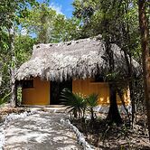 Jolie Jungle Eco Hotel