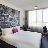 Mercure Melbourne Therry Street