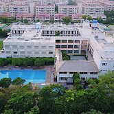 TreeHouse Hotel Club & Spa