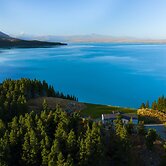 Mt Cook Lakeside Retreat