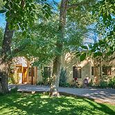 Burch Street Casitas Hotel Taos