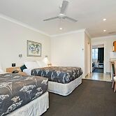 Colonial Terrace Motor Inn