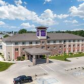 Sleep Inn & Suites Devils Lake