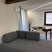 Bright Newly Renovated Apartment Cir Vda Saint-pierre 0014