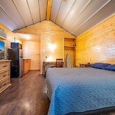 Horseshoe Lodges Cabins & RV Park