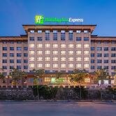 Holiday Inn Express Dongyang Hengdian by IHG