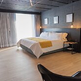 Fulton Business Luxury Hotel