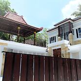 Villa Jogja Grand Bale with Private Pool by Simply Homy