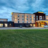 THE Landing Hotel & Conference Center