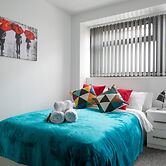 Leicester's Lyter Living