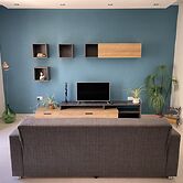 Sunset Modern Apt - Near Beach, Wifi & Cable TV