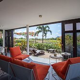 Blue Bay Bungalows - The Garden