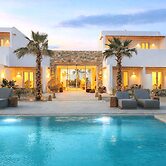 Adama Mykonos Boutique Hotel