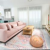 Vibrant Achziv Apartment