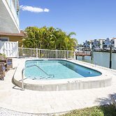 Waterfront & Pool B Star5vacations