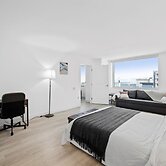 CozySuites at Showboat, Best 2BR/3BA Beach Condo