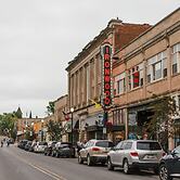 Indianhead Ironwood Motel