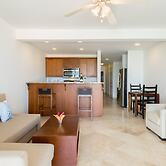 La Vista Azul Modern Condo Ocean Views