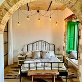 Captivating House in Palmoli Sleeps 2 Plus 2