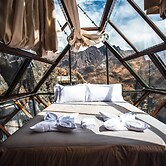 Vertical Sky Luxury Suites