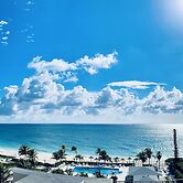 The Lookout - Coral Beach