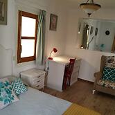 Rural House in Niguelas Next to Alpujarra