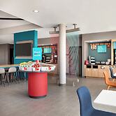 Avid Hotels Byron Warner Robins by IHG