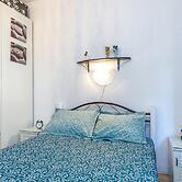 Cozy Home With Private Garden