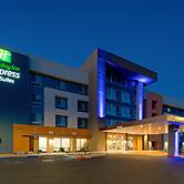 Holiday Inn Express & Suites Palm Desert -  Millennium by IHG
