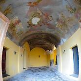 H Hostel Friendly Accommodation