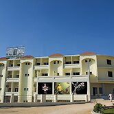 Hotel Sehwan Divine