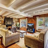 Paloma Place  Hot Tub | Game Room | Pool Table