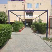 The Grand Hotel & Restaurant
