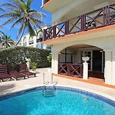 Oceanfront 2-bed Apt With Pool Near Surfing - Rosalie #2 2 Bedroom Apt