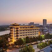 Ramada Encore by Wyndham Linqu Downtown