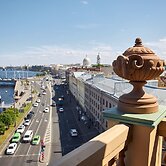 River Palace Hotel