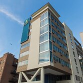 Holiday Inn Express New Rochelle by IHG